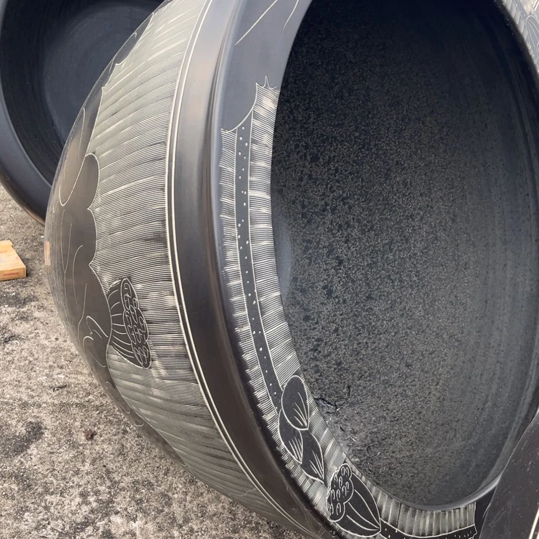 瓷片直径63厘米带底座