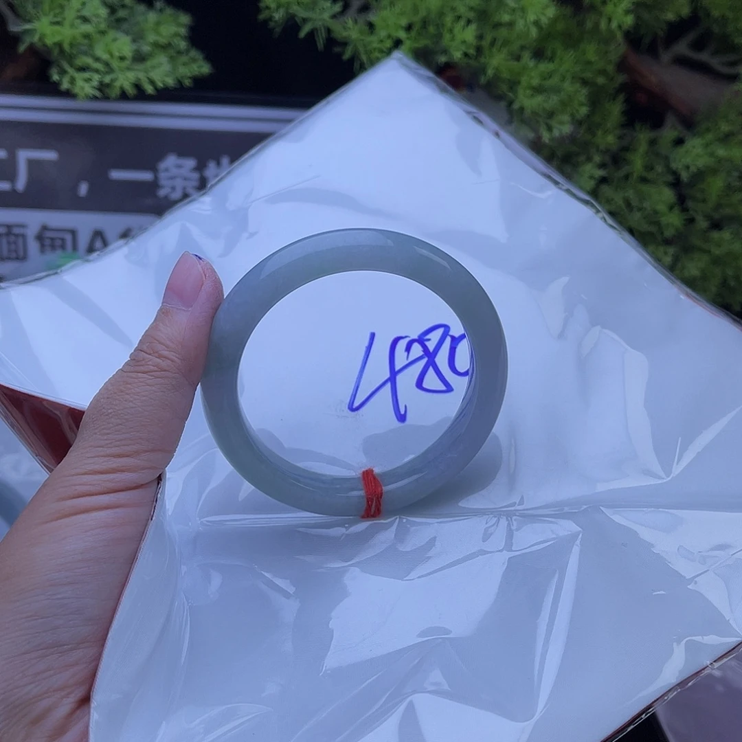 翡翠未镶嵌手镯翡翠