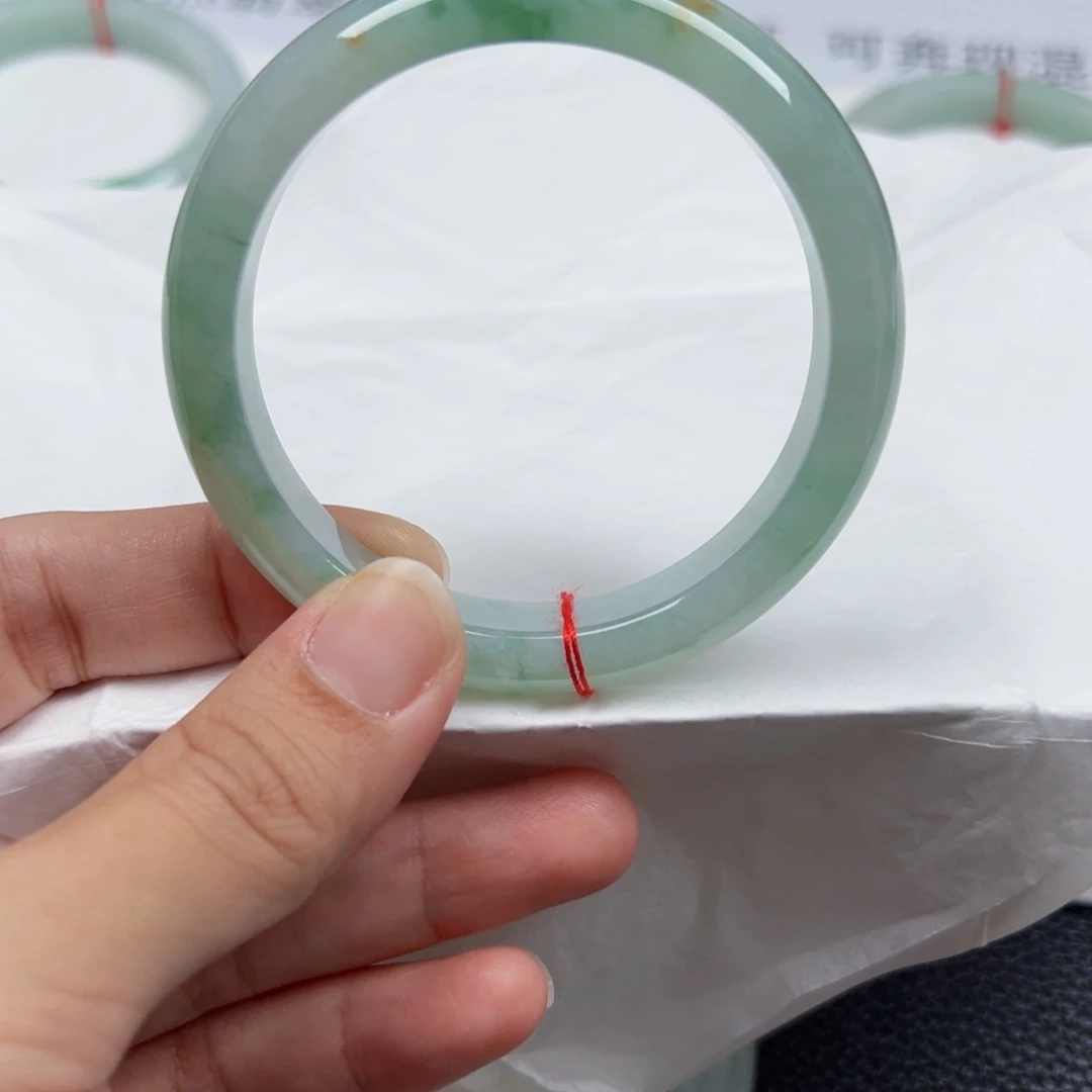 翡翠未镶嵌手镯天然翡翠A货 55正圈 冰飘绿花