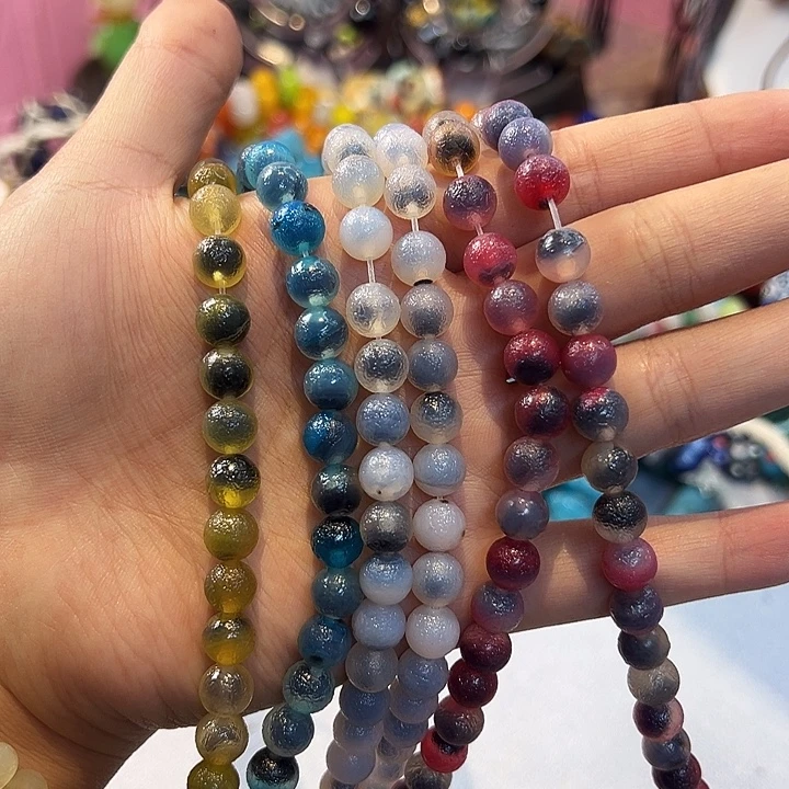 玻璃颈饰玛瑙一条