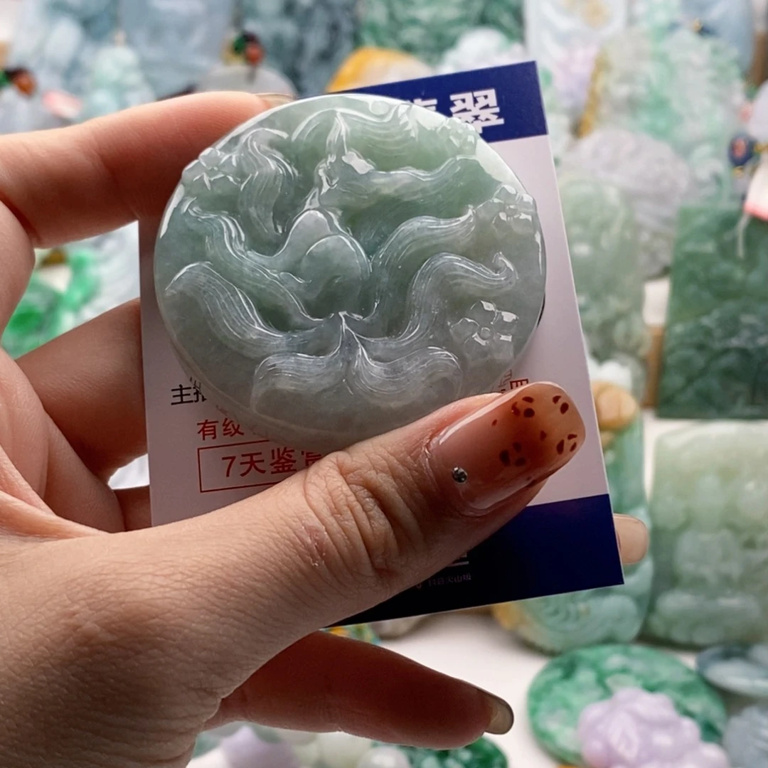 吊坠(不含链)未镶嵌翡翠