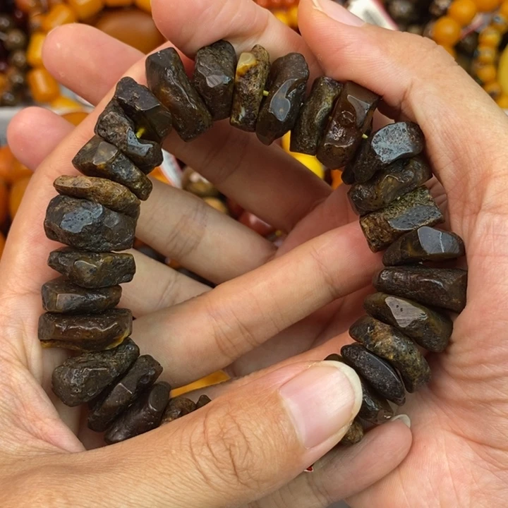 琥珀未镶嵌珠宝奇石