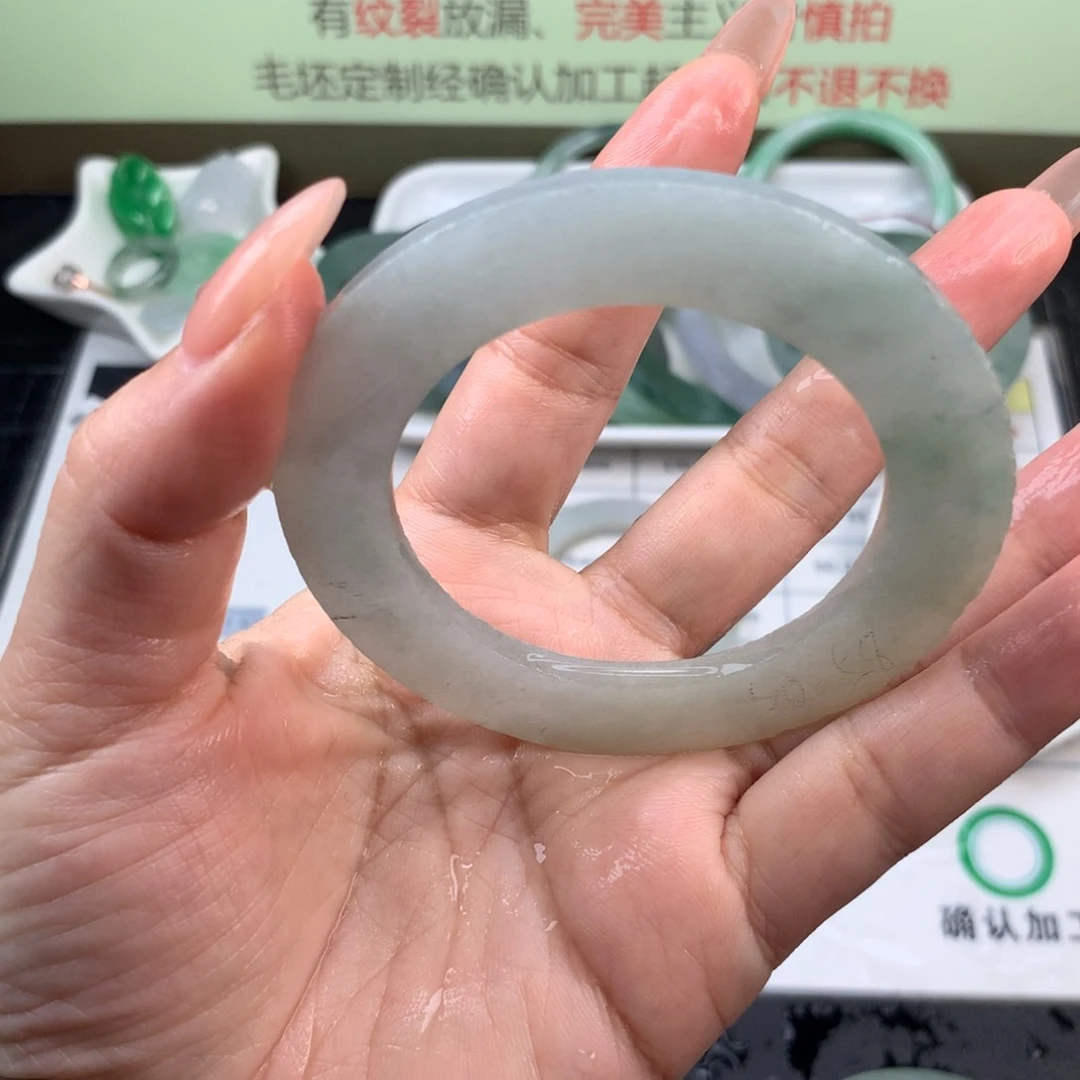 【闪购商品】定制翡翠手镯定制不退换未镶嵌不****好