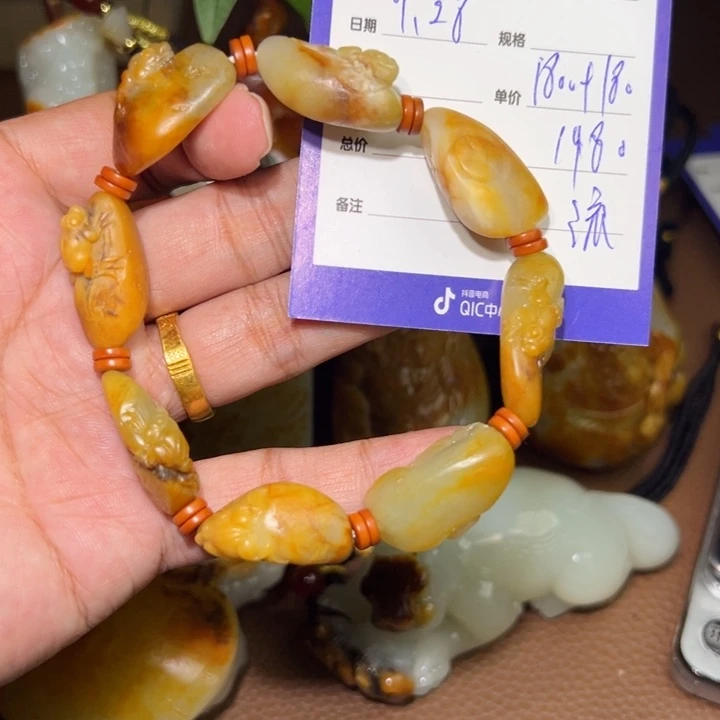 【闪购商品】颈饰未镶嵌和田玉幸*?