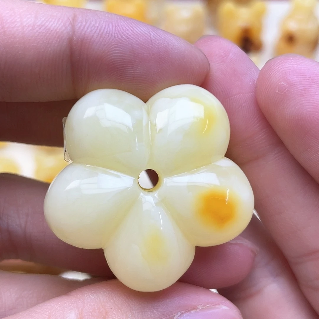 未镶嵌琥珀裸石蜜蜡