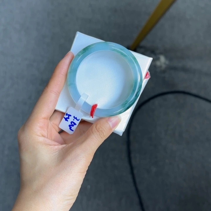 未镶嵌手镯翡翠翡翠手镯