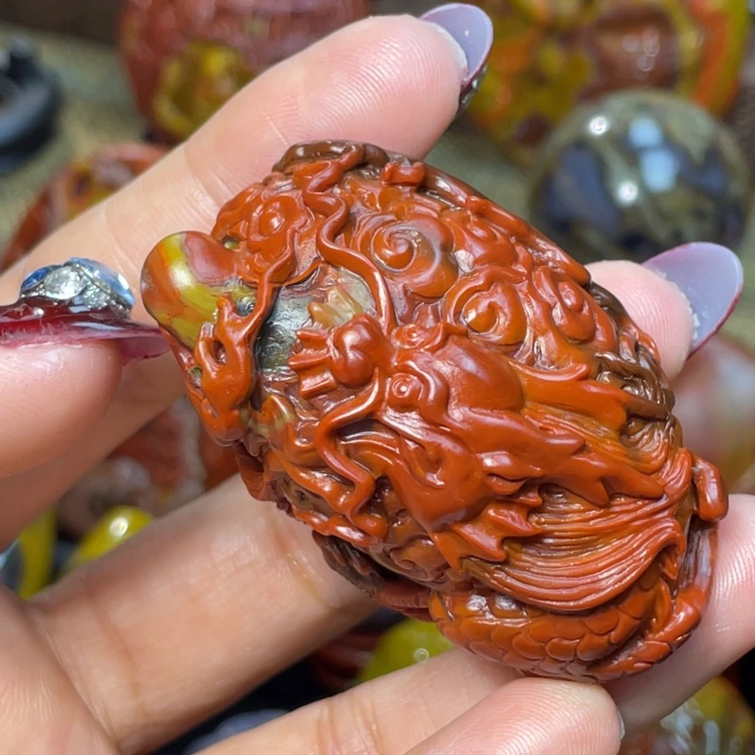 玛瑙/玉髓未镶嵌珠宝奇石鸽血红龙戏珠