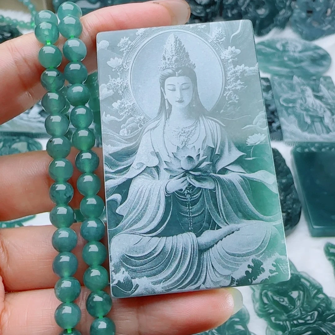翡翠未镶嵌颈饰多样性发货天然的A货翡翠