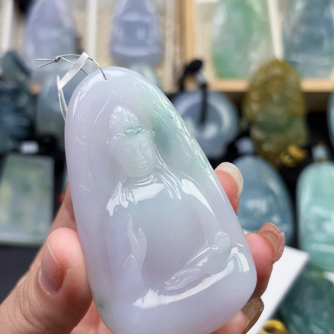 颈饰未镶嵌翡翠观音