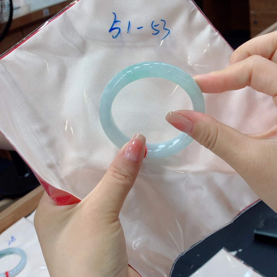 未镶嵌手镯翡翠买断