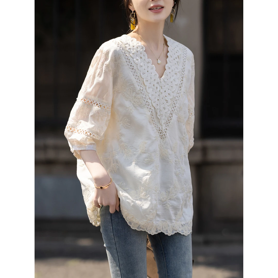 大码设计感重工拼接v领镂空短袖衬衫女夏季胖mm气质百搭小衫上衣