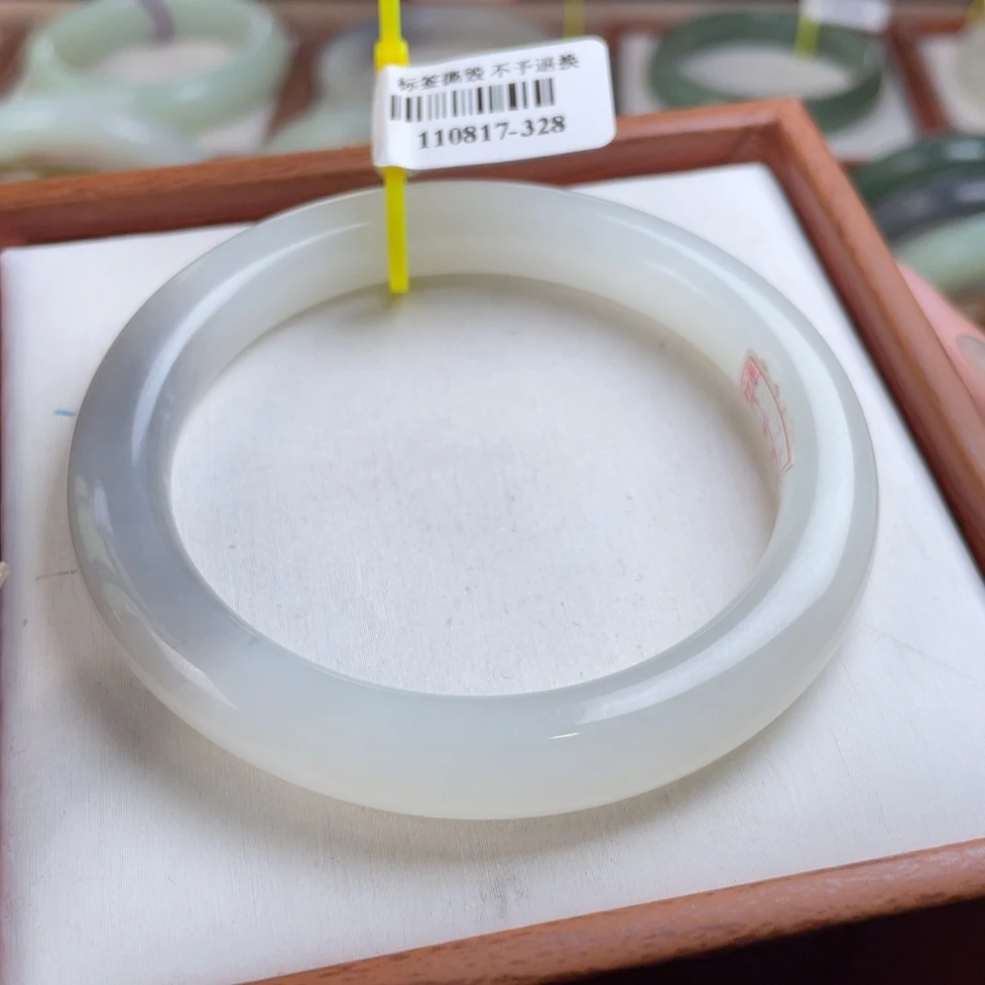 【闪购商品】和田玉手镯未镶嵌4 56/57