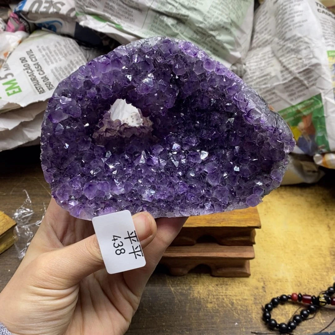 紫晶乌拉圭未镶嵌