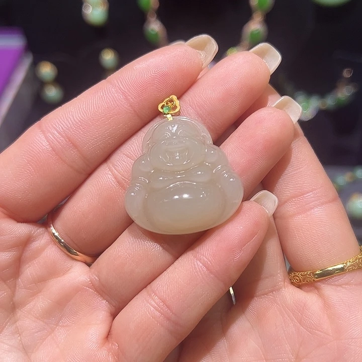 和田玉18K金镶嵌颈饰