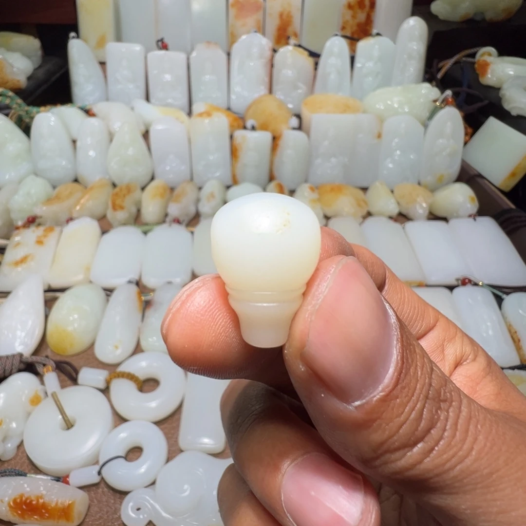 和田玉吊坠(不含链)未镶嵌嗯*