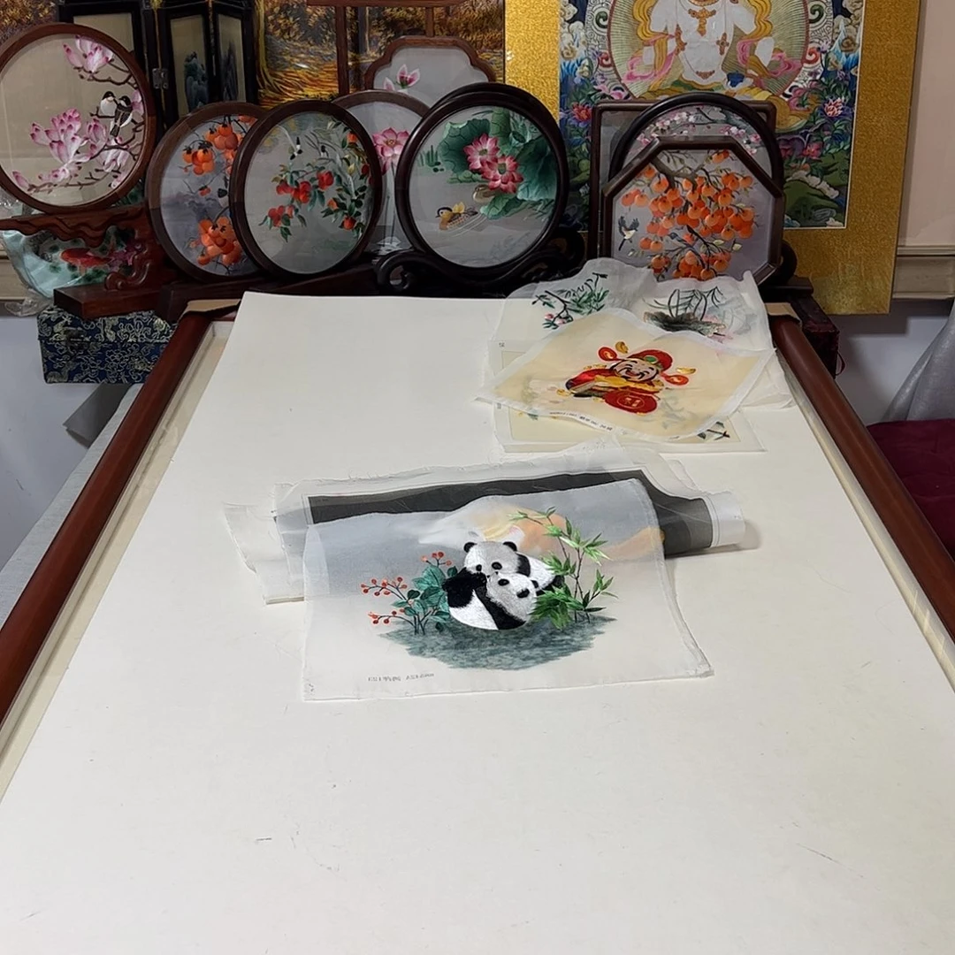 b***p刺绣纯手工刺绣画