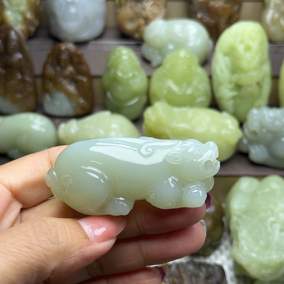 和田玉未镶嵌挂件