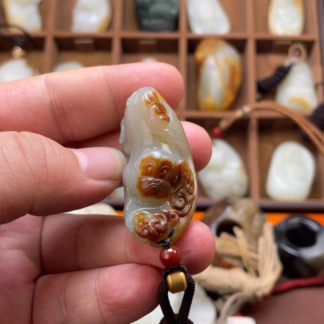 和田玉未镶嵌挂件