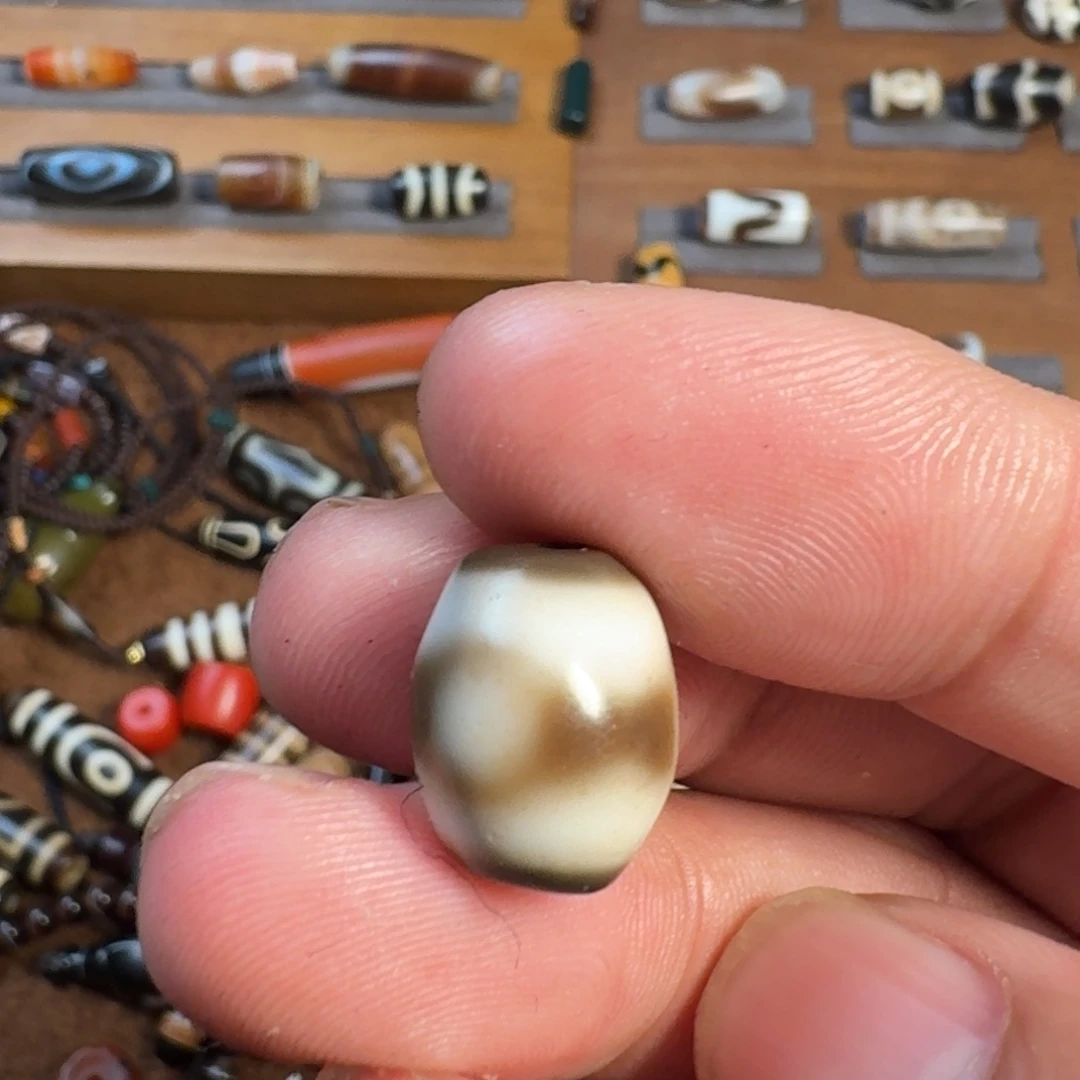 玛瑙/玉髓未镶嵌珠宝奇石