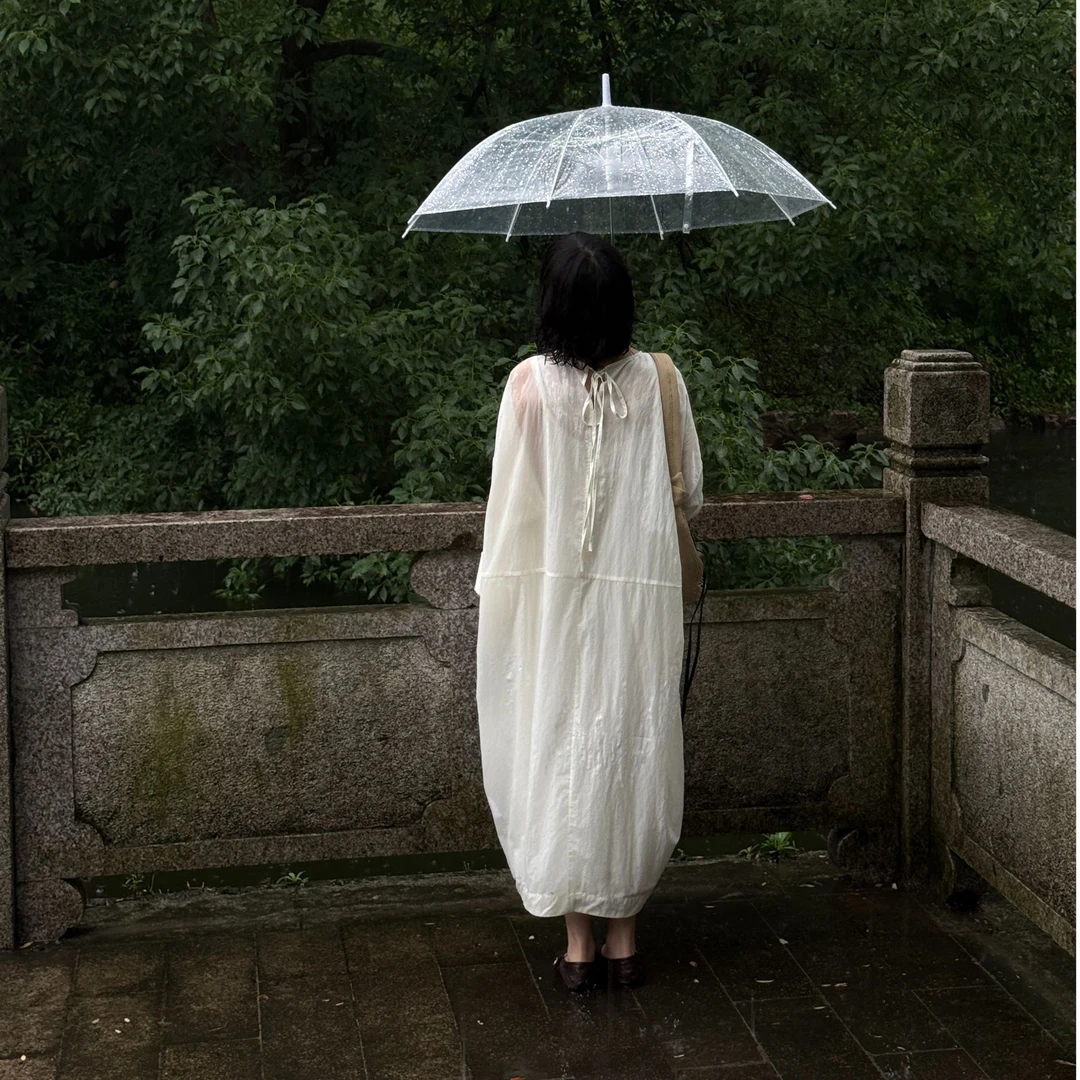 S.SHUi 氛围感白色茧型连衣裙