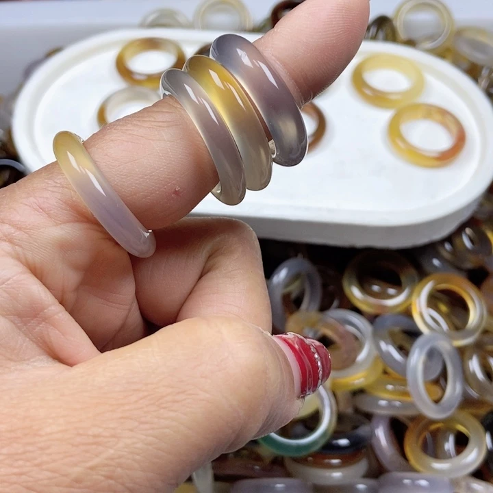 未镶嵌戒指玛瑙/玉髓?****?不退不换