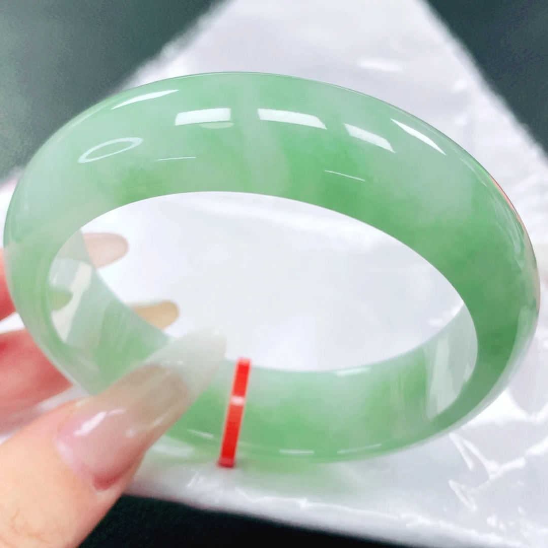 翡翠未镶嵌手镯57