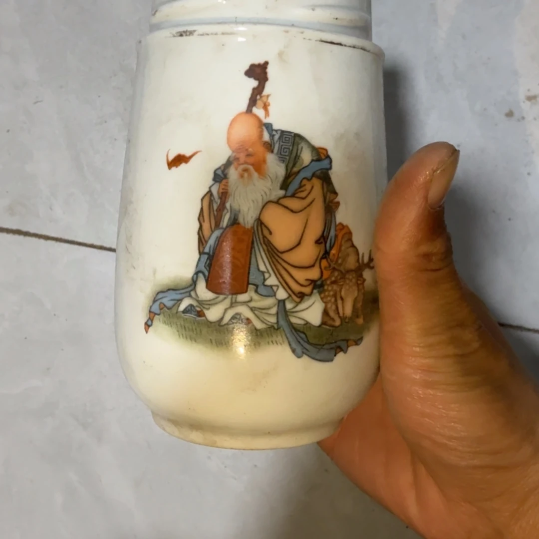 茶盏我们一起看电视呢哈哈不错