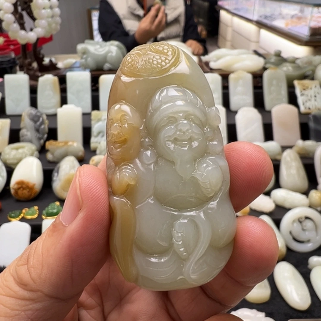 和田玉未镶嵌颈饰