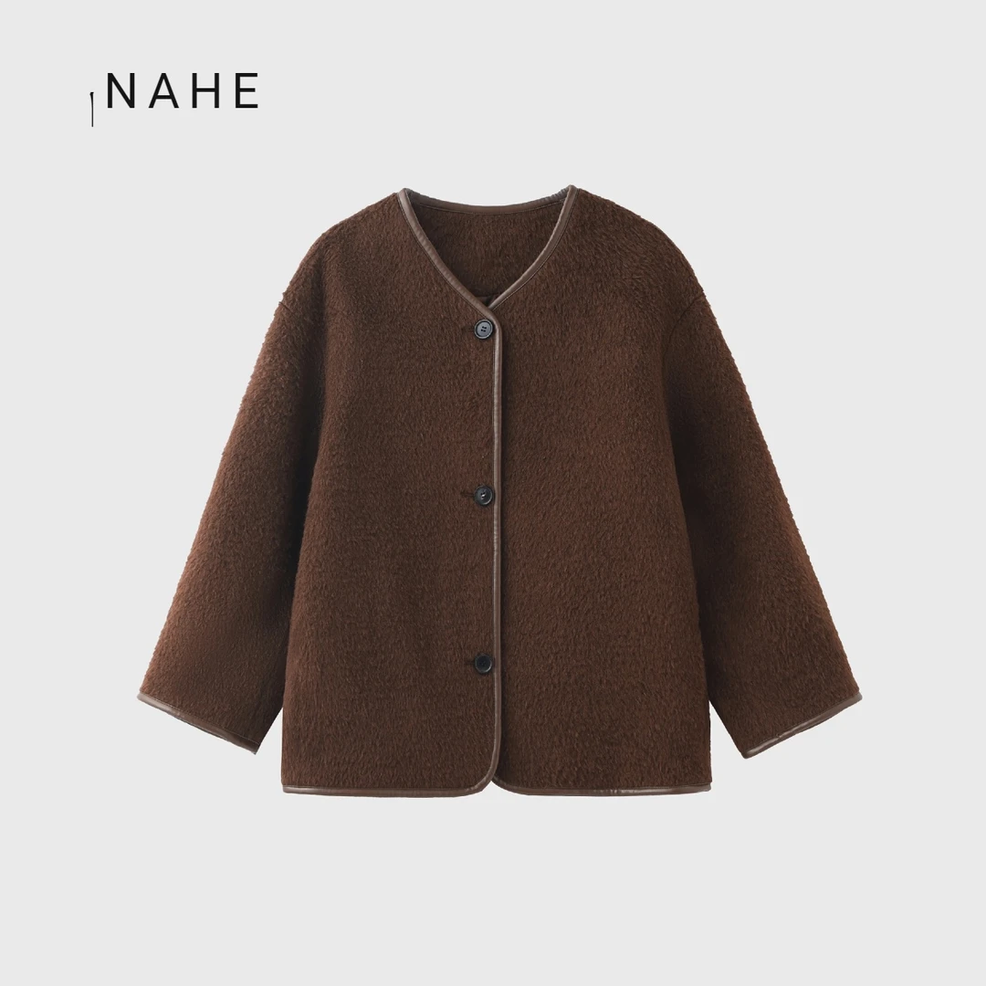 NAHE 【轻奢苏丽】秋冬极简时尚百搭盐系V领苏丽羊驼大衣真皮包边