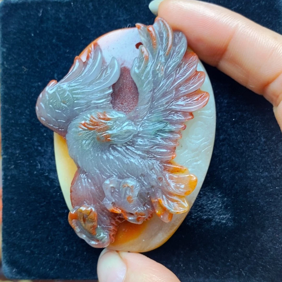 未镶嵌石英质玉（黄龙玉）颈饰