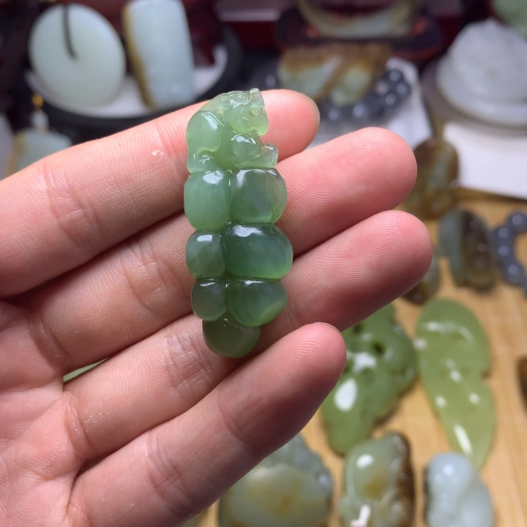 和田玉未镶嵌挂件