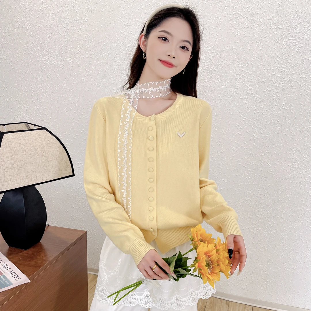 苏醒的乐园秋装开衫女本布包扣SXMY32962圆领刺绣针织百搭长袖