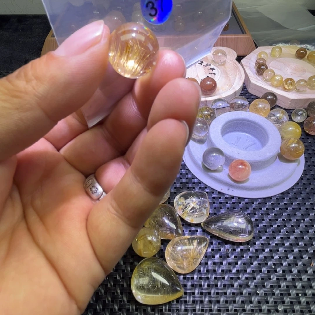 肥***豚珠宝半成品水晶未镶嵌