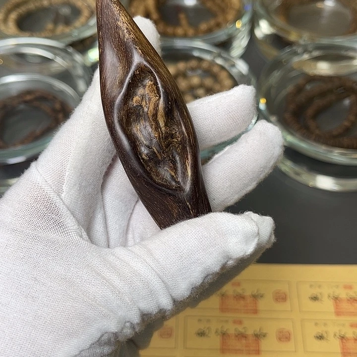 手把件沉香都蓬留疤沉水25.6克