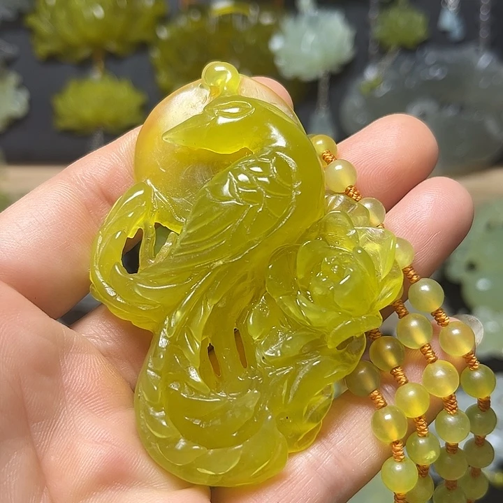 未镶嵌蛇纹石玉颈饰