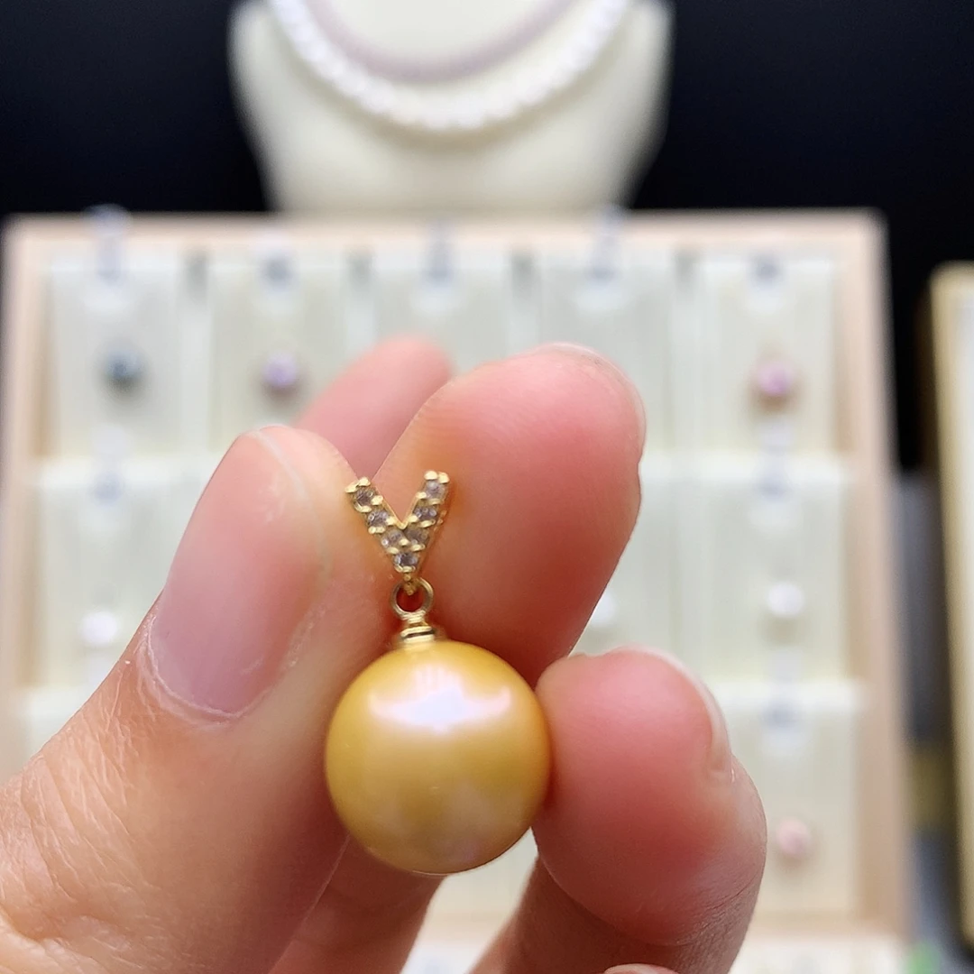 淡水珍珠颈饰合金