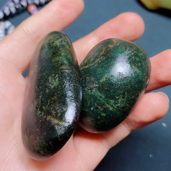 和田玉未镶嵌珠宝奇石