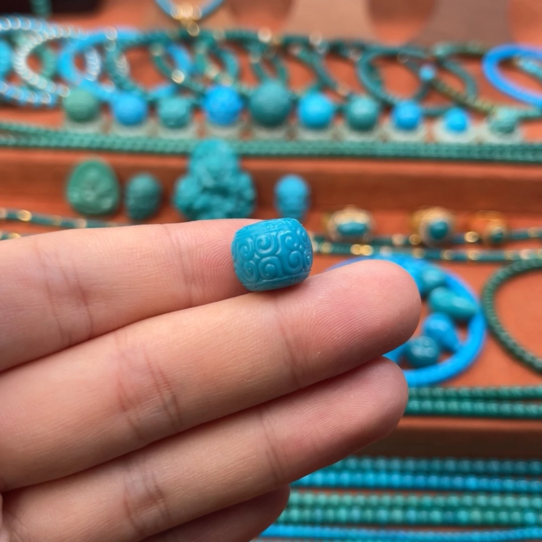 绿松石未镶嵌珠宝奇石