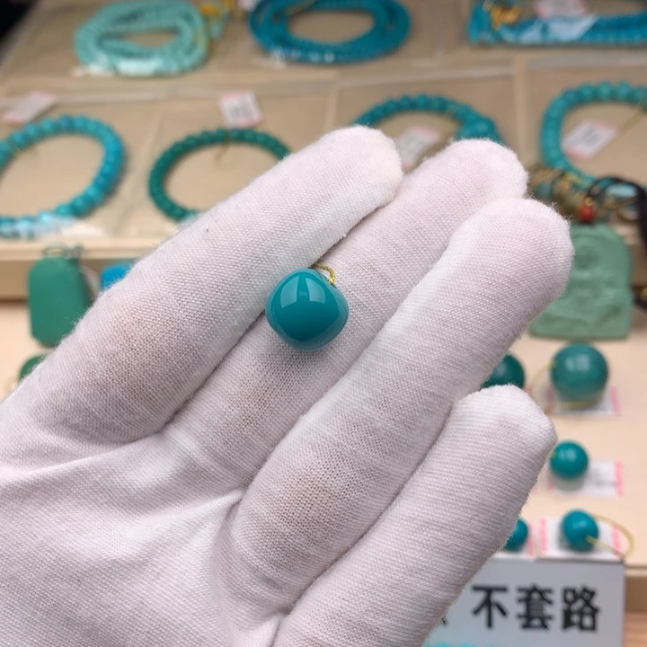 未镶嵌绿松石珠宝奇石