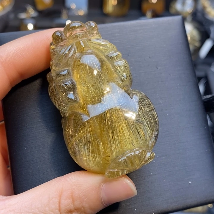 未镶嵌发晶颈饰金发晶大貔貅吊坠满顺发