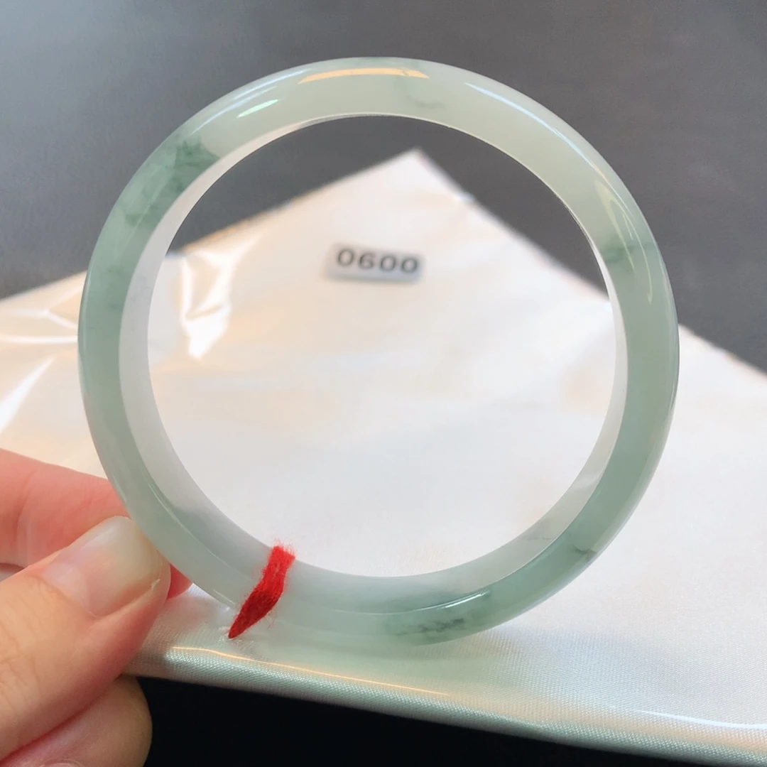 翡翠手镯未镶嵌0600号