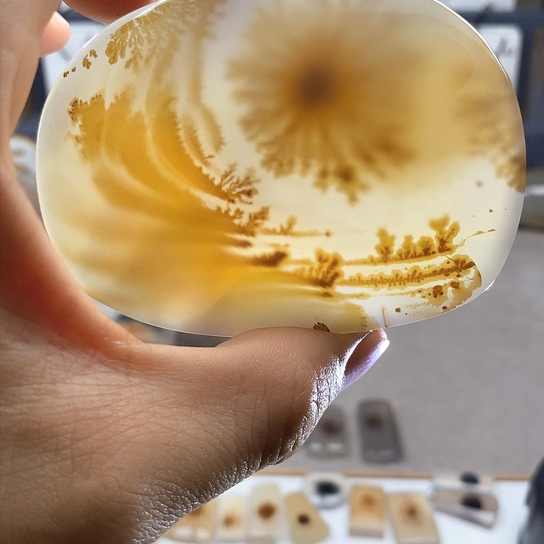 未镶嵌玛瑙/玉髓珠宝奇石大*布