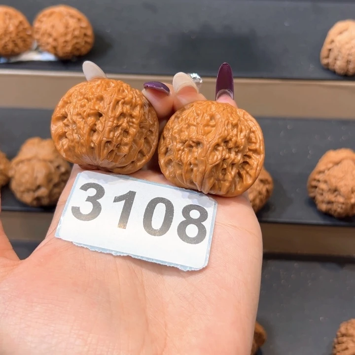 文玩核桃把件文玩核桃磨盘狮子头