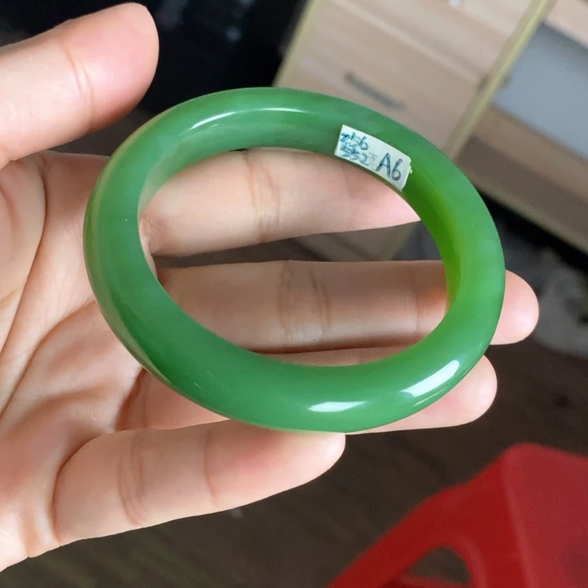 【闪购商品】未镶嵌手镯和田玉（碧玉）