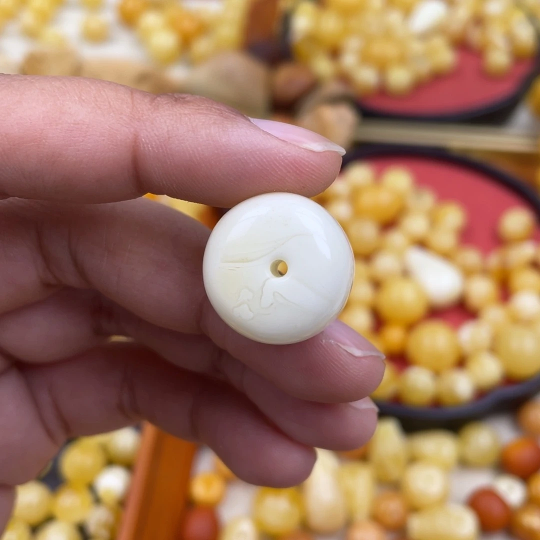 未镶嵌蜜蜡珠宝奇石19.7