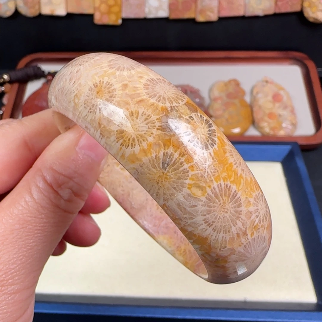 未镶嵌手链硅化玉57.5圈大向日葵