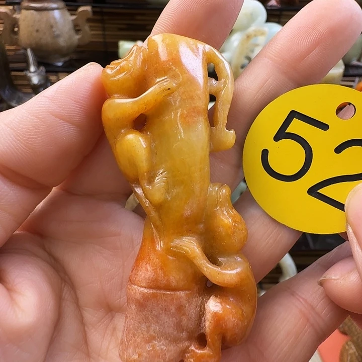 和田玉未镶嵌车挂