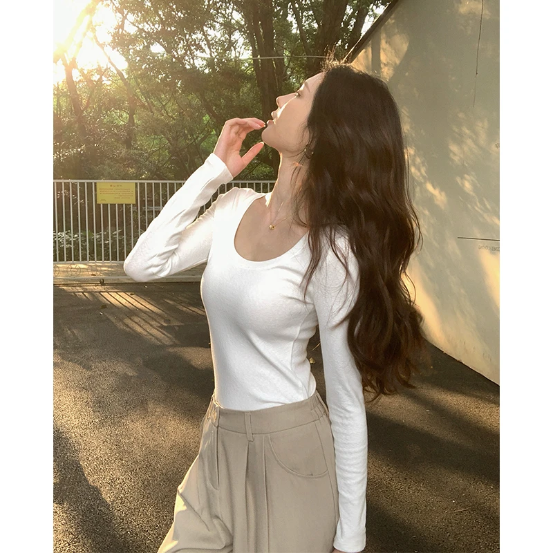 白色长袖t恤女内搭可单穿2026秋冬新款大圆领打底衫纯棉修身上衣