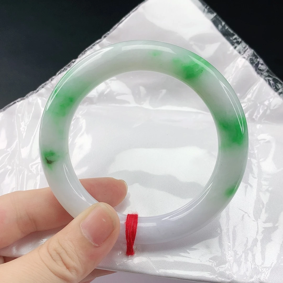 翡翠手镯未镶嵌翡翠032