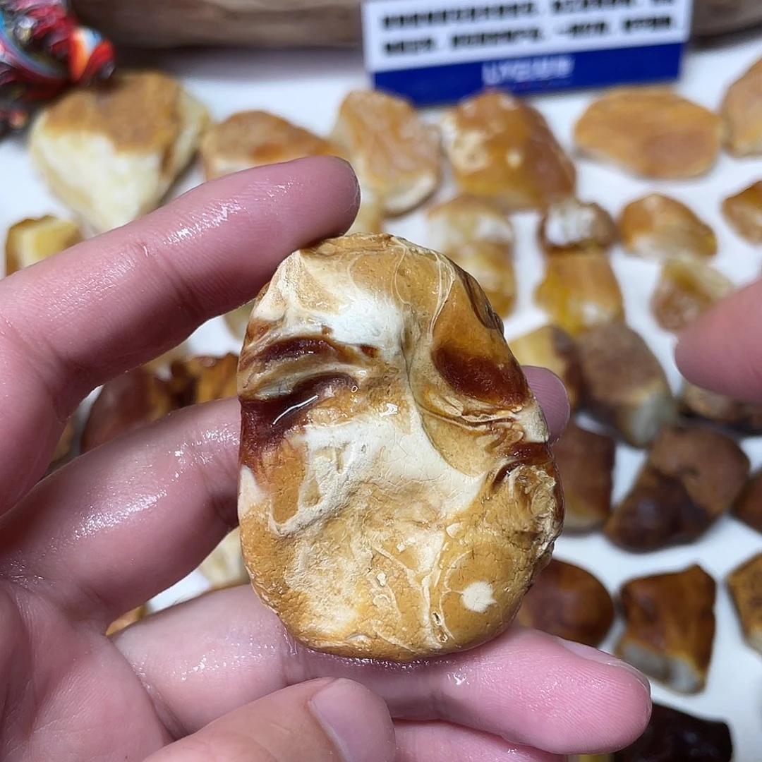 定制琥珀未镶嵌原矿琥珀